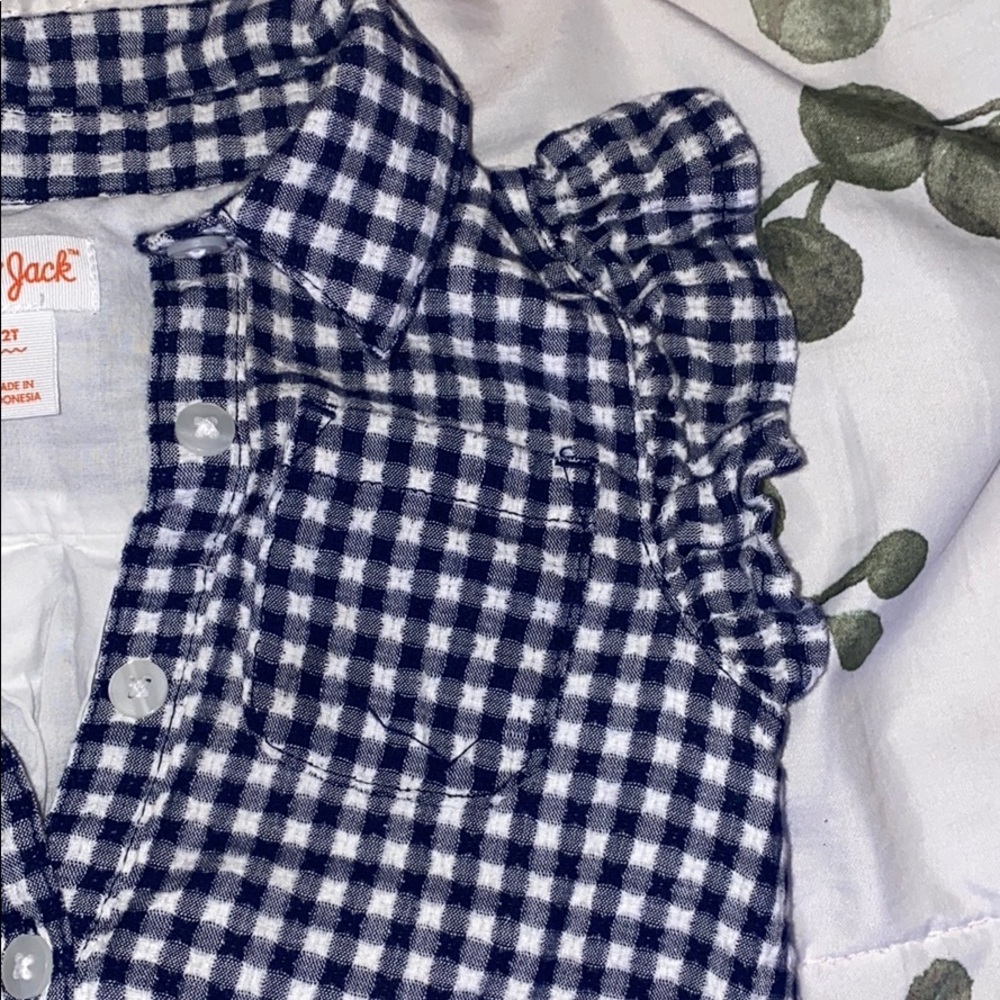 plaid button up shirt - 2t - Picture 4 of 4